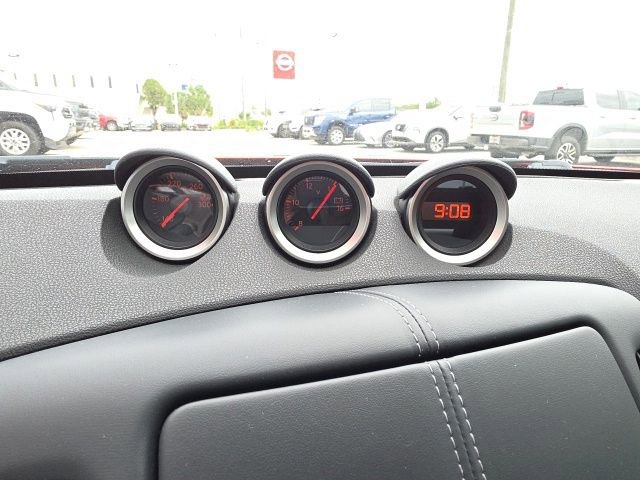 Used 2020 Nissan 370Z Coupe RWD image 18