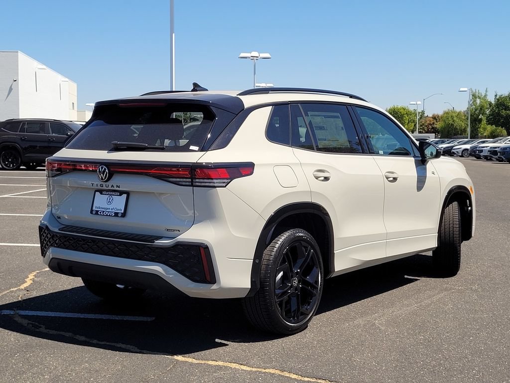 New 2026 Volkswagen Tiguan SE R-Line AWD/4WD image 5
