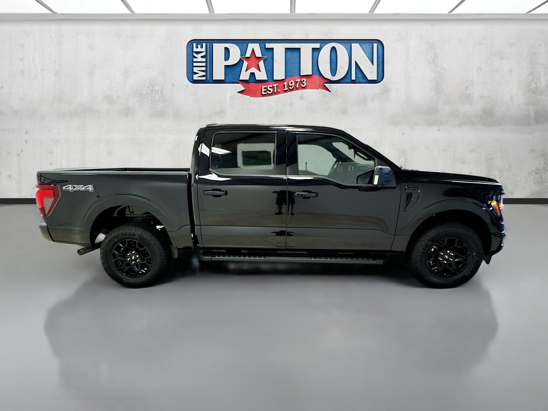 New 2026 Ford F150 XLT w/ Equipment Group 302A MID AWD/4WD image 8
