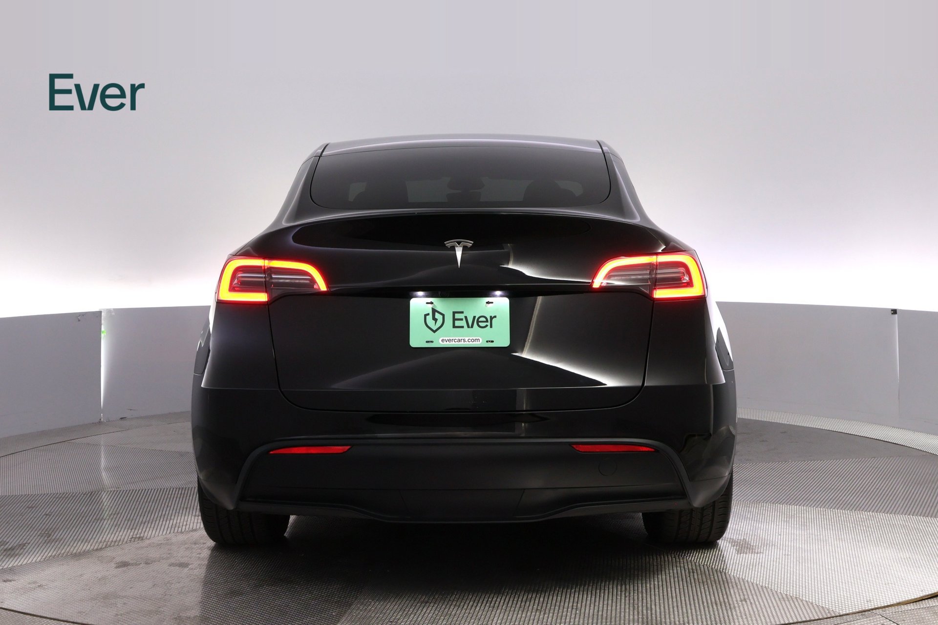 Used 2025 Tesla Model Y Long Range RWD image 15