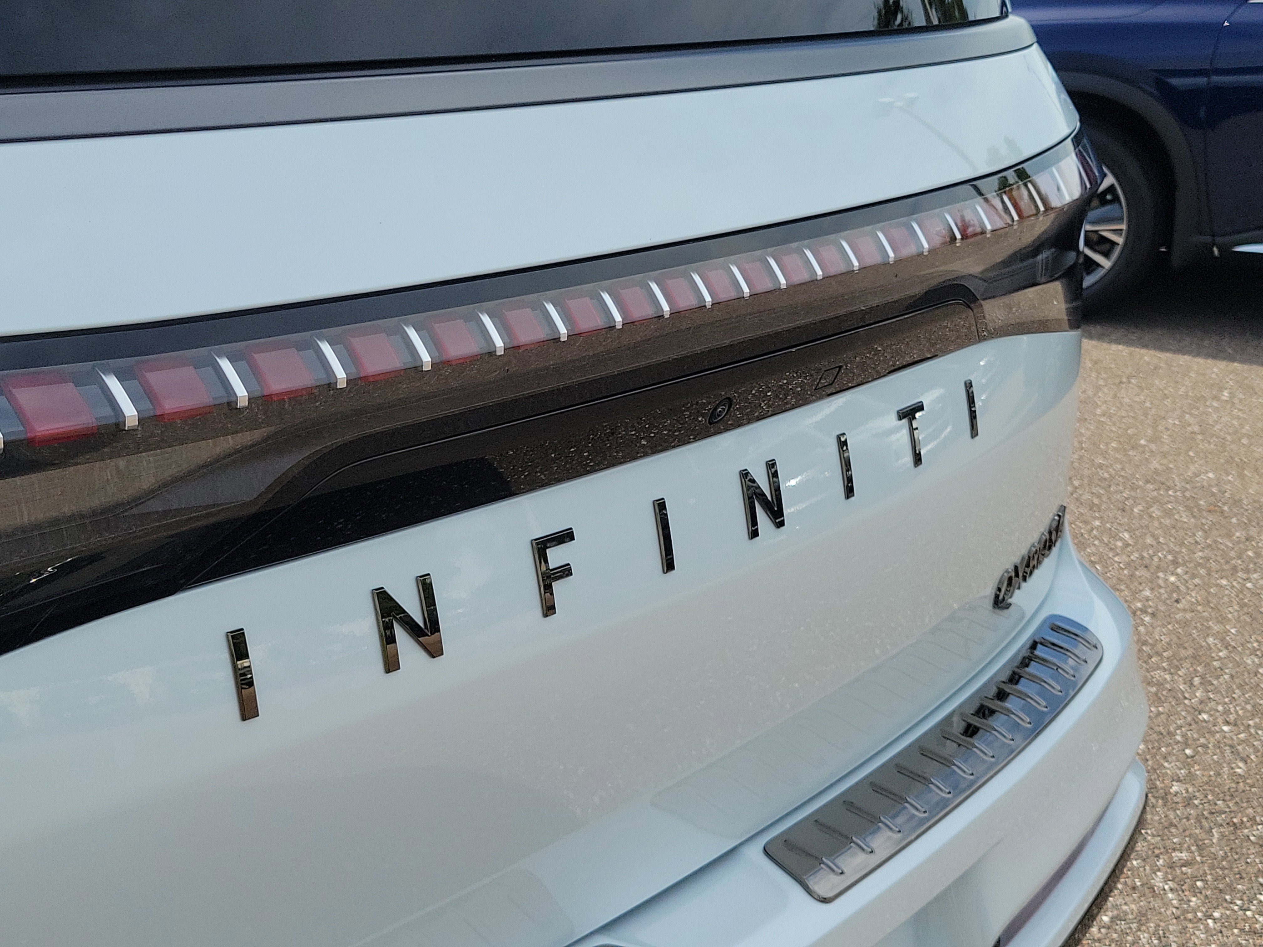 New 2026 INFINITI QX80 4WD image 6