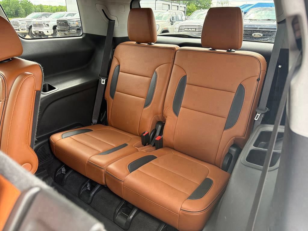Used 2020 GMC Acadia AT4 w/ Driver Alert Package II AWD/4WD image 33