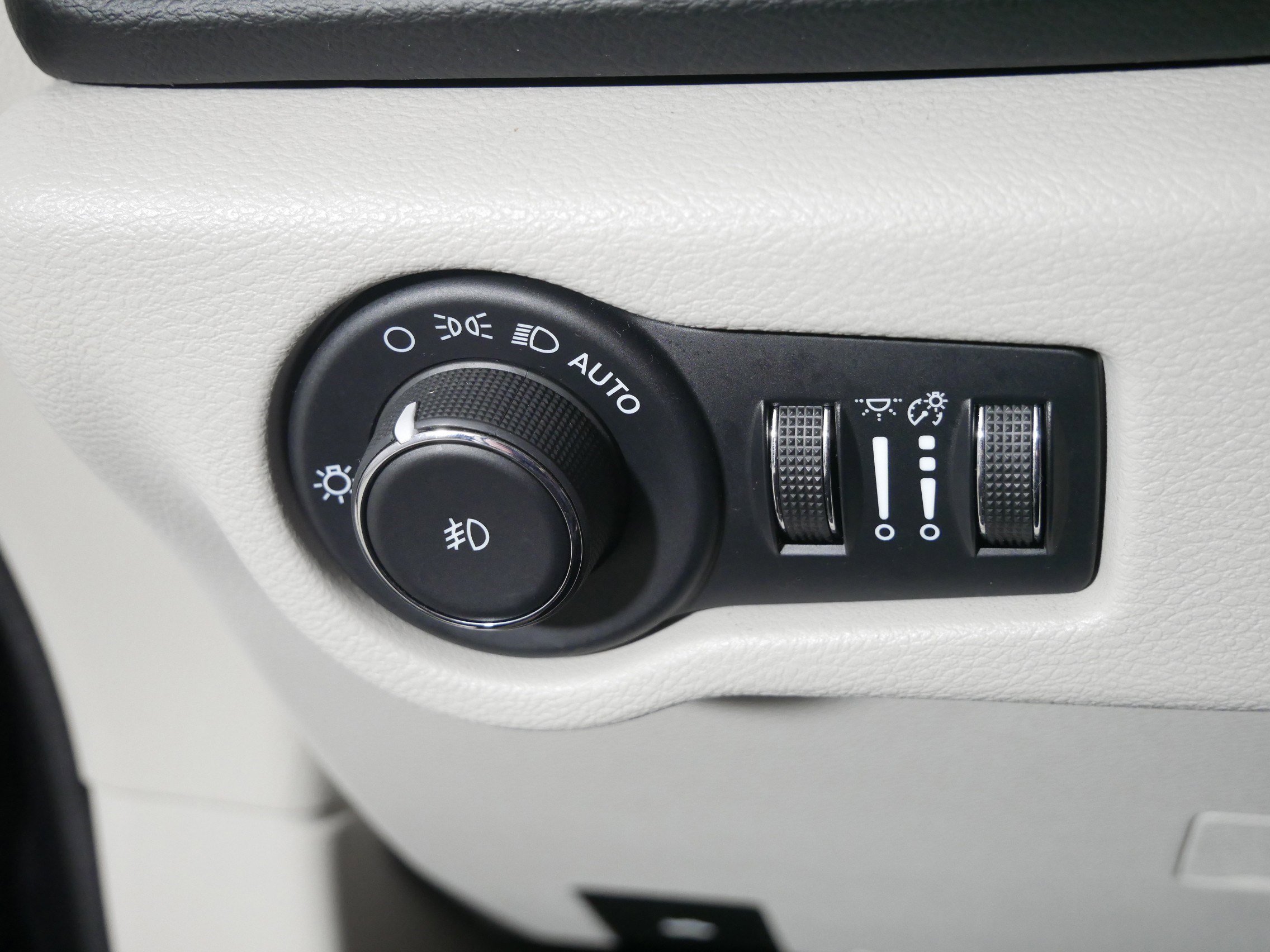 Used 2022 Chrysler Pacifica Touring-L image 26