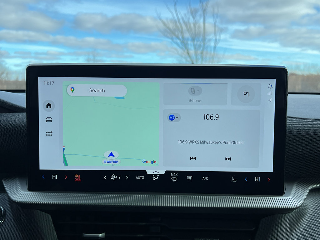 Used 2025 Ford Explorer ST-Line w/ ST-Line Street Pack image 24