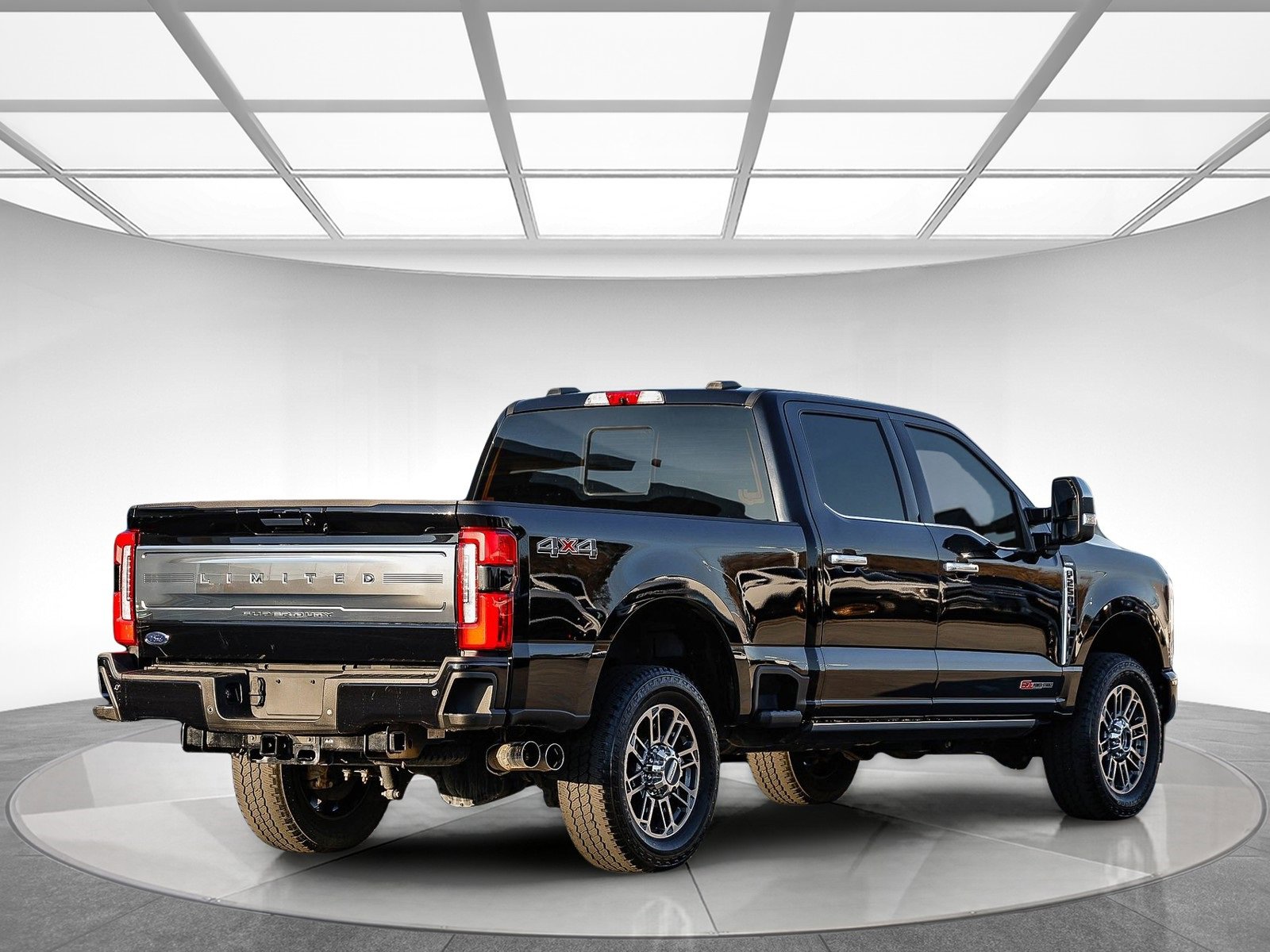 Used 2024 Ford F250 Limited image 4