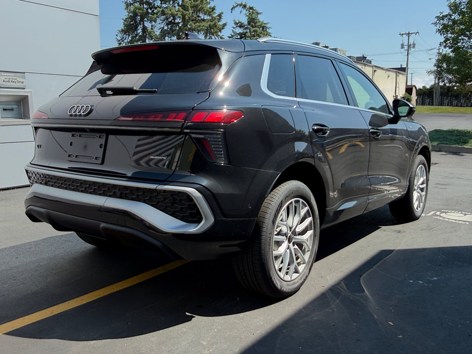 New 2026 Audi Q3 quattro 2.0T AWD/4WD image 10
