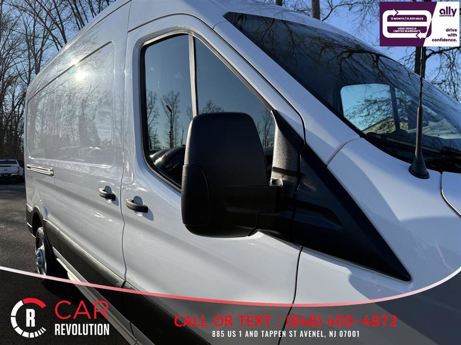 Used 2023 Ford Transit 250 Medium Roof AWD image 33