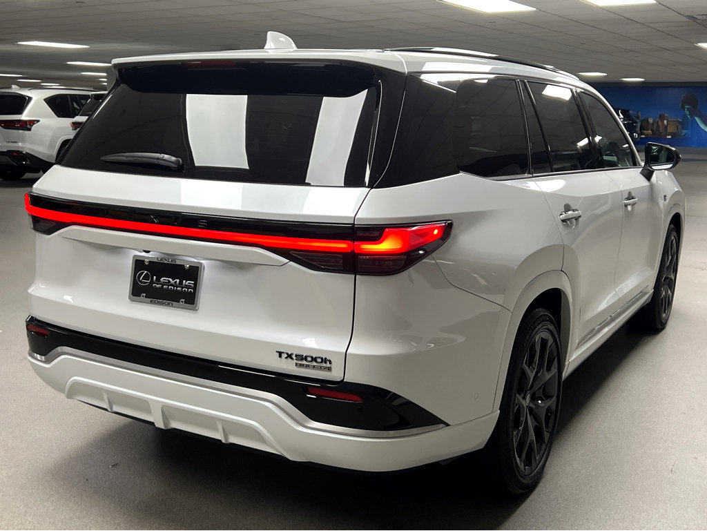 New 2026 Lexus TX 500h AWD w/ Technology Package image 7