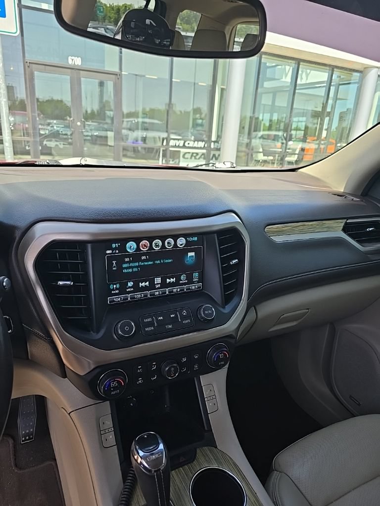 Used 2019 GMC Acadia Denali AWD/4WD image 11