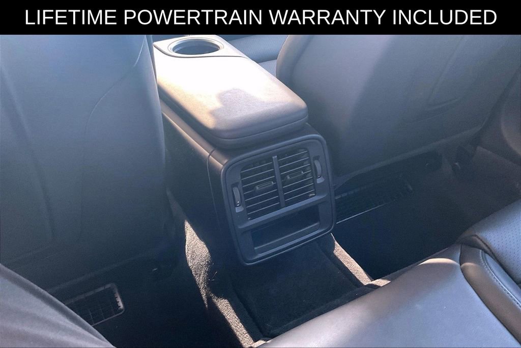 Used 2025 Porsche Taycan RWD image 22