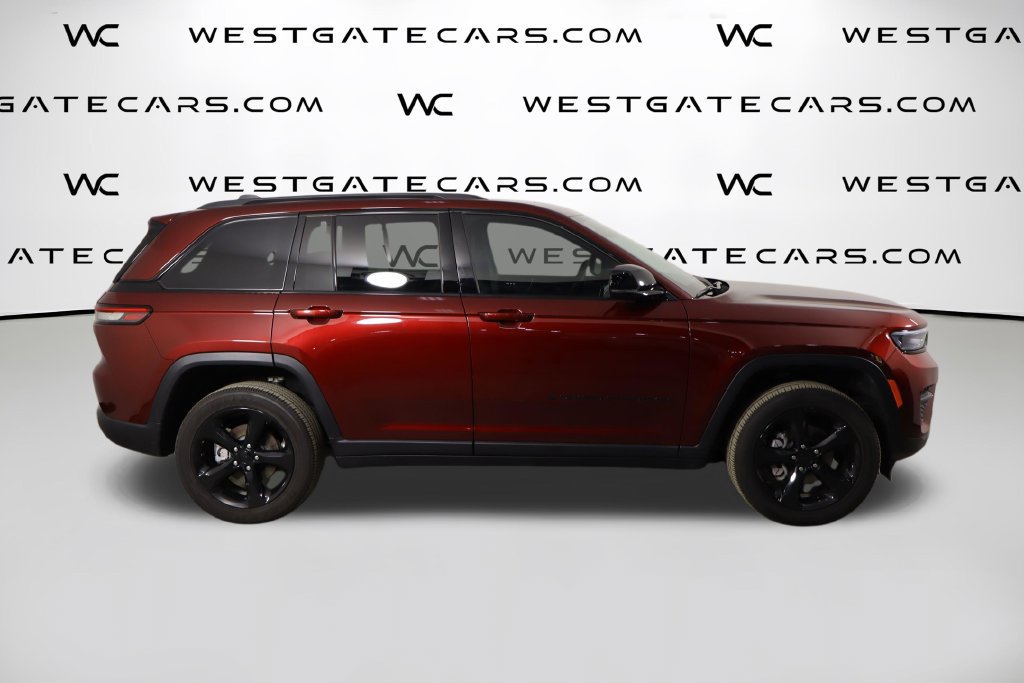 Used 2024 Jeep Grand Cherokee Altitude AWD/4WD image 51