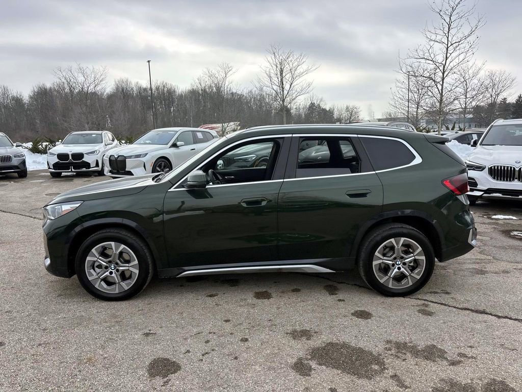 Used 2025 BMW X1 xDrive28i w/ Premium Package image 4