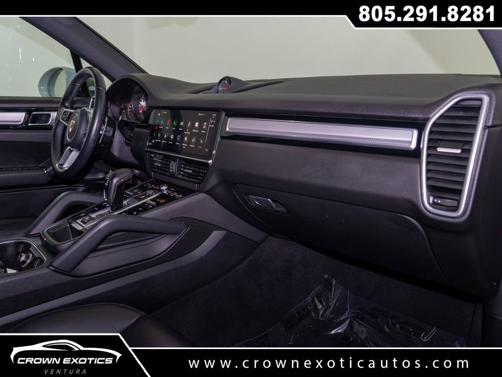 Used 2023 Porsche Cayenne Platinum Edition image 47