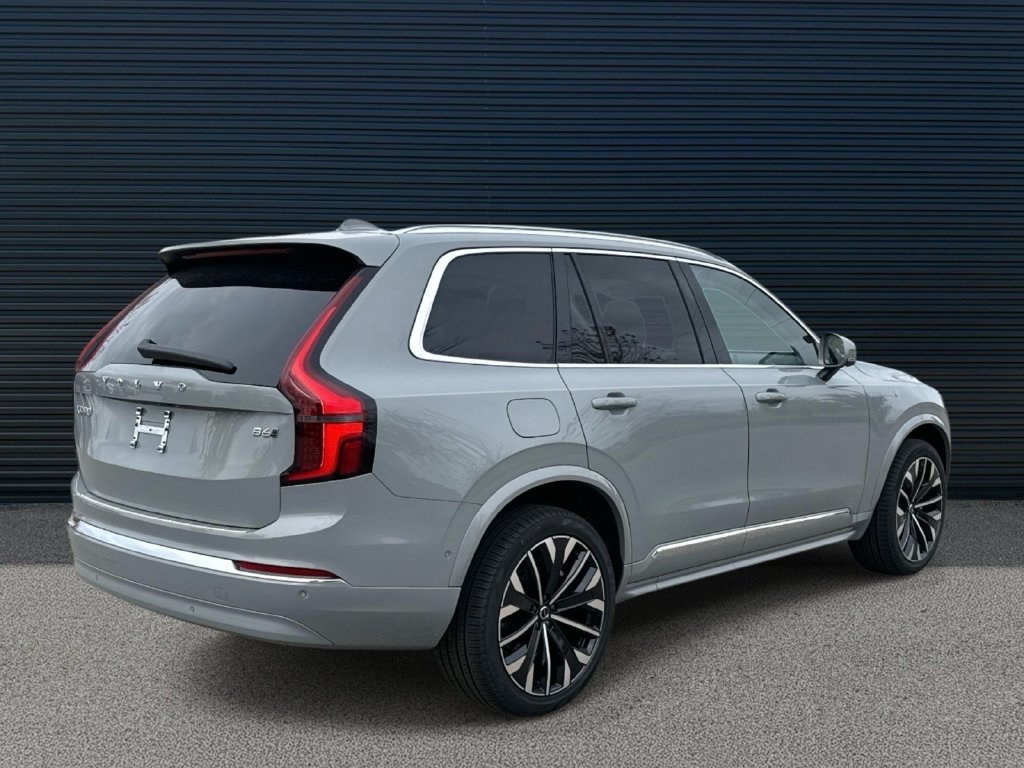 Certified 2026 Volvo XC90 B6 Plus w/ Protection Package Premier AWD/4WD image 5