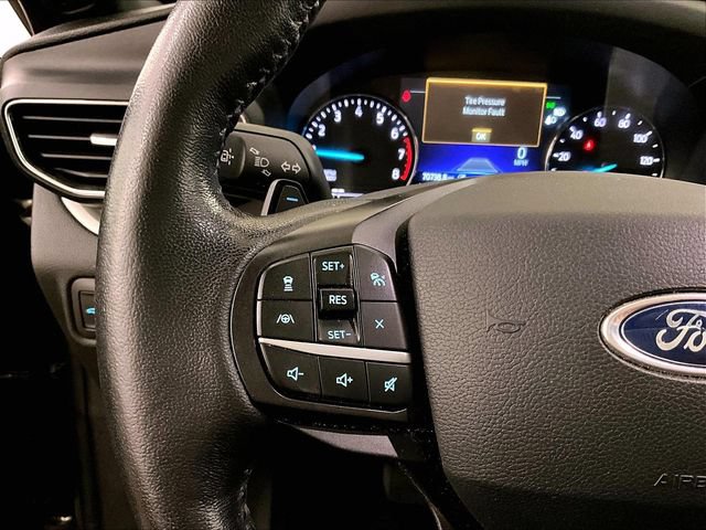 Used 2020 Ford Explorer XLT w/ Equipment Group 202A AWD/4WD image 17