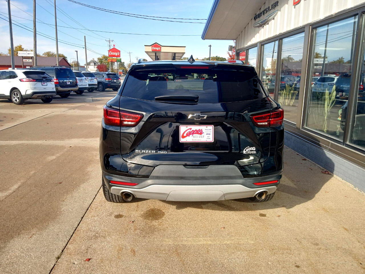 Used 2023 Chevrolet Blazer LT image 3