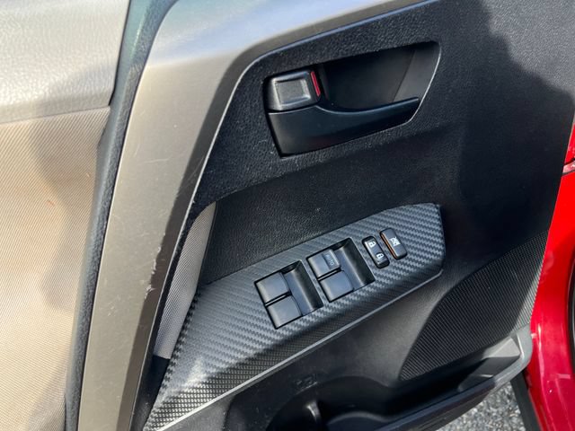 Used 2013 Toyota RAV4 XLE FWD image 30