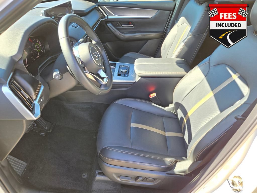 Used 2025 MAZDA CX-70 Plug-In Hybrid w/ Premium Plus AWD/4WD image 13