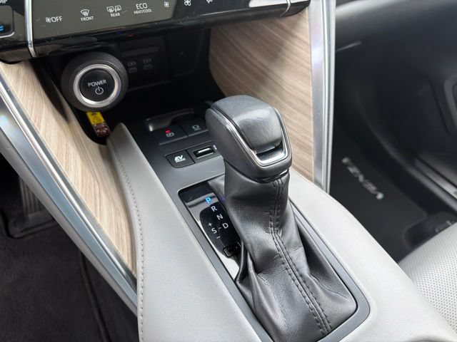 Used 2023 Toyota Venza Limited AWD/4WD image 20