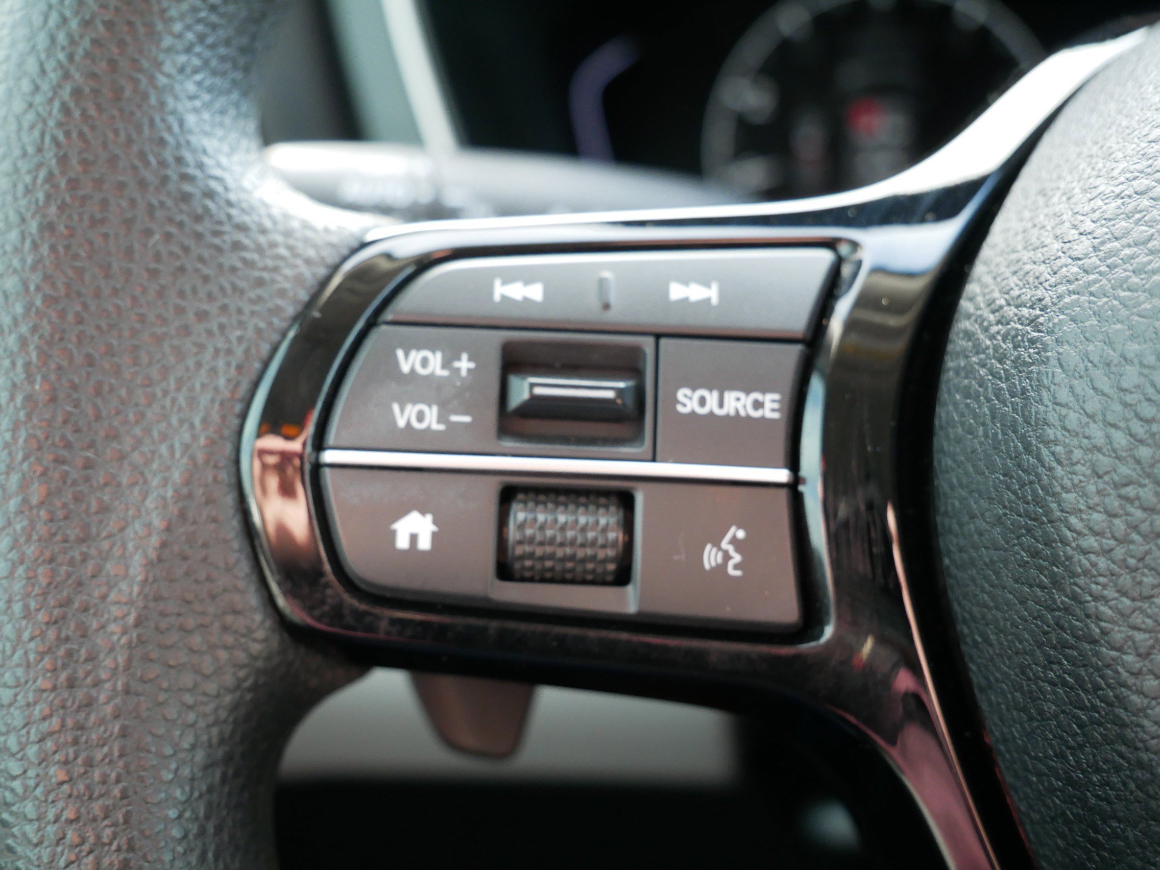 Used 2023 Honda Pilot LX image 31