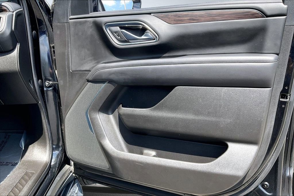 Used 2021 Chevrolet Suburban LS RWD image 22