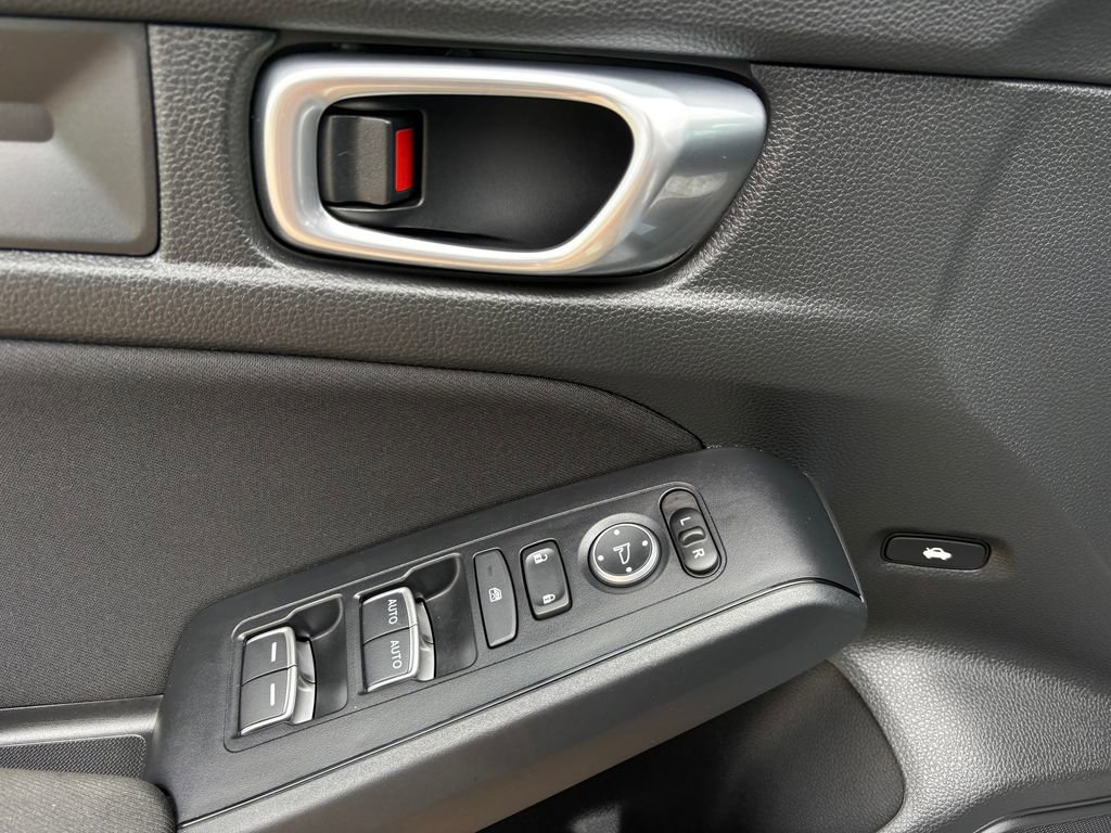 Used 2023 Honda Civic Sport image 11