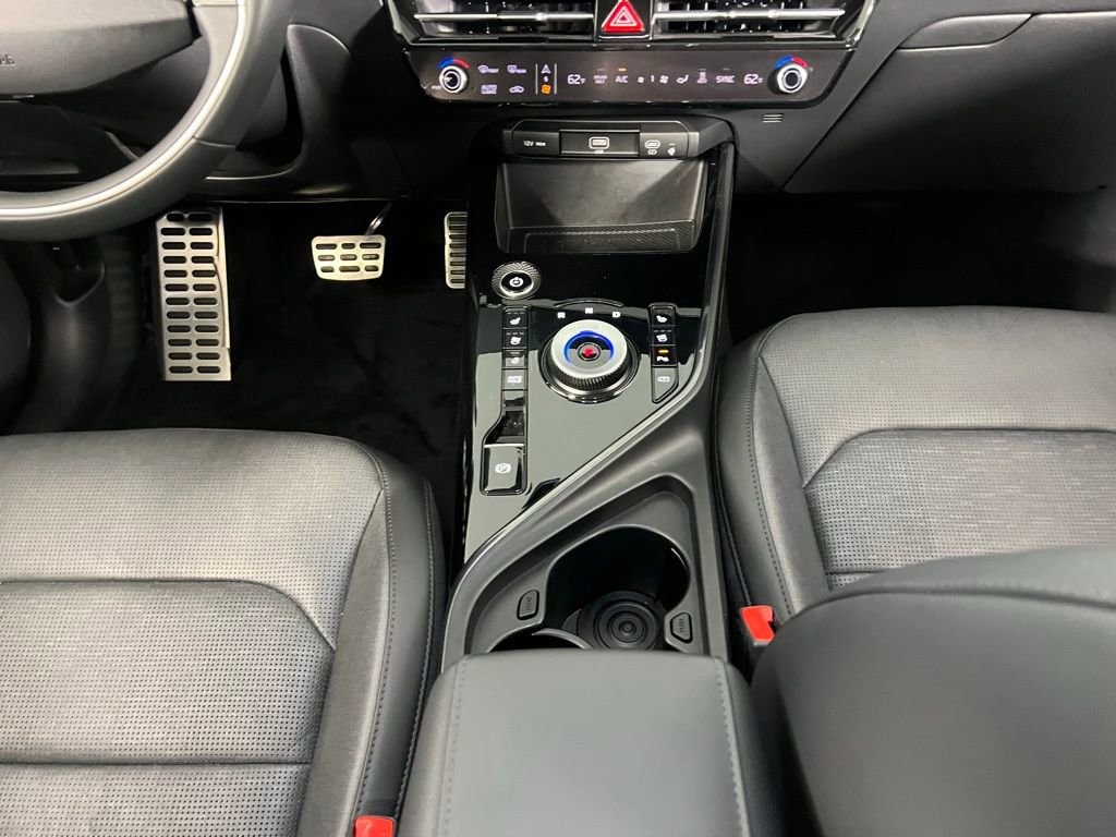 Used 2024 Kia Niro Wave image 16