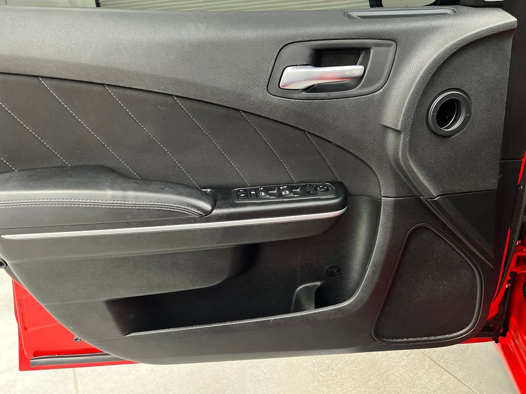 Used 2023 Dodge Charger SXT RWD image 11
