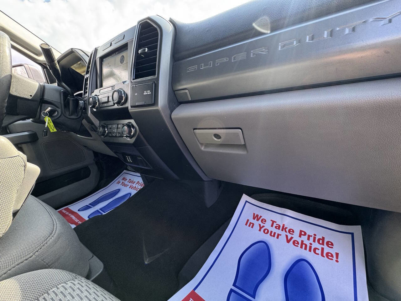 Used 2019 Ford F250 XLT w/ Camper Package image 60