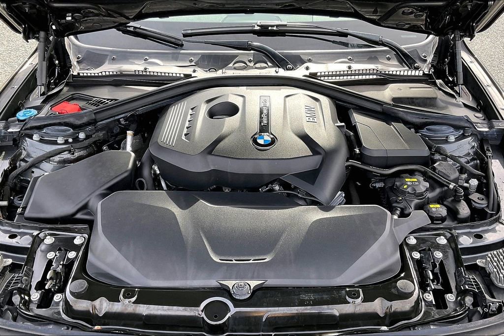 Used 2018 BMW 330i Gran Turismo xDrive image 30