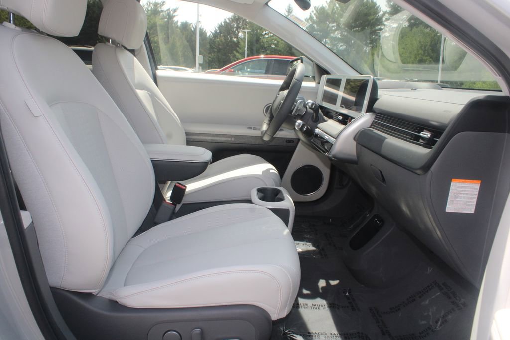 Used 2023 Hyundai Ioniq 5 Limited AWD/4WD image 12