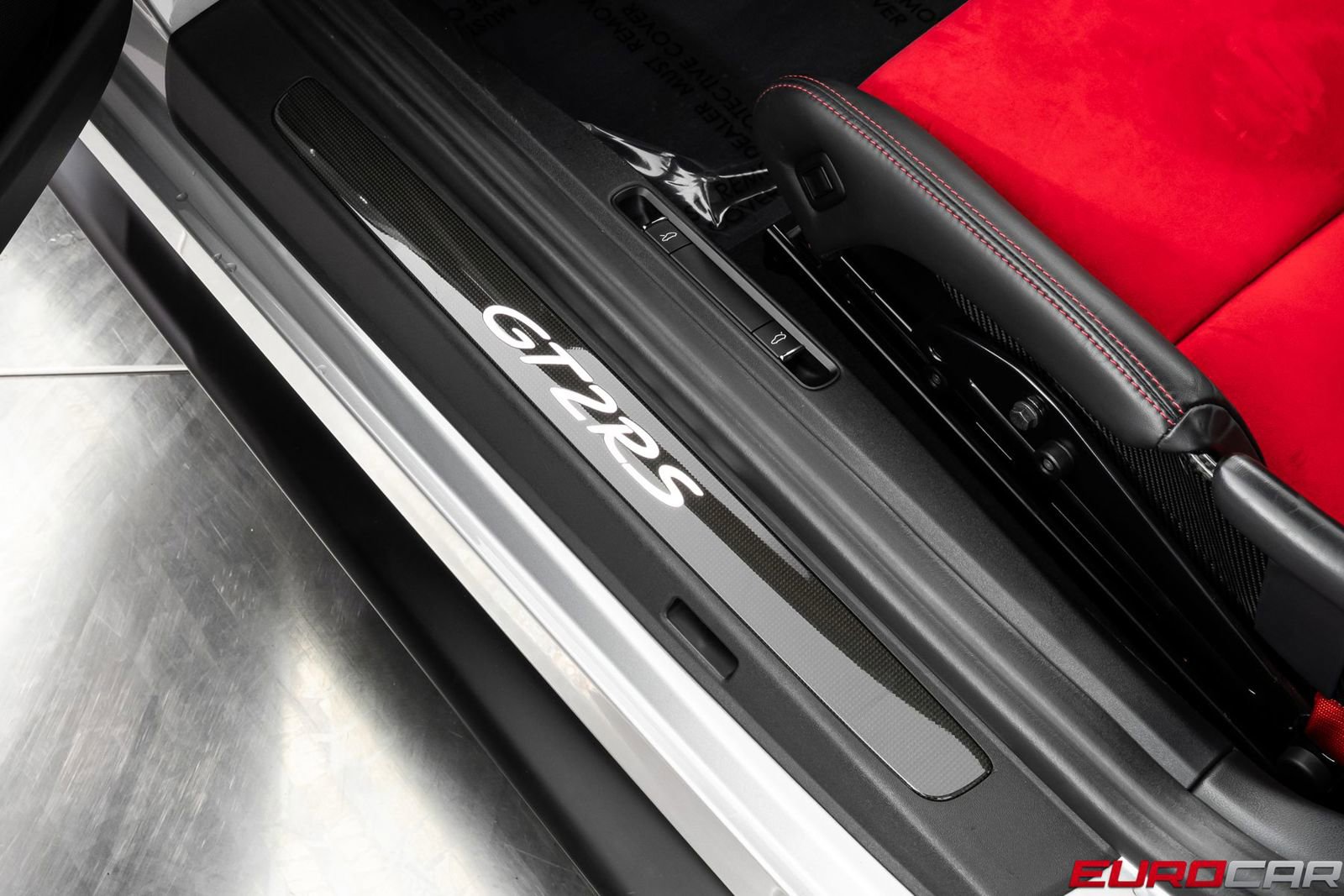 Used 2018 Porsche 911 GT2 RS image 54