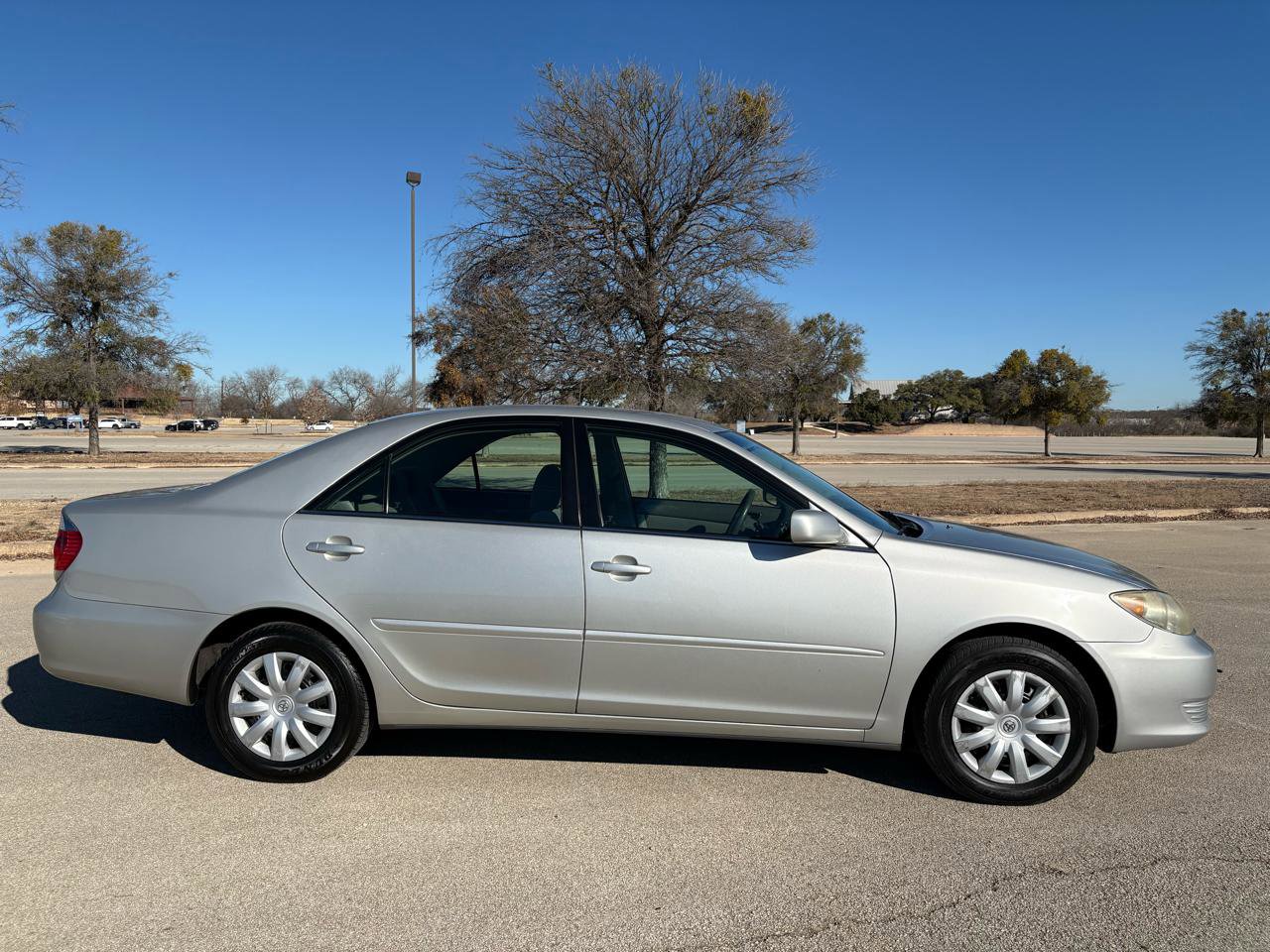 Used 2006 Toyota Camry LE FWD image 35