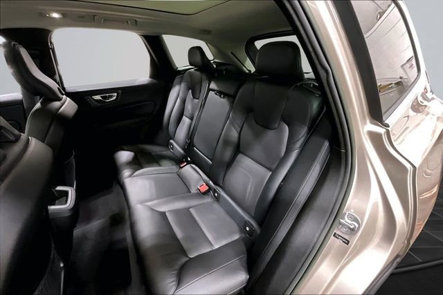 Certified 2023 Volvo XC60 B5 Plus FWD image 29