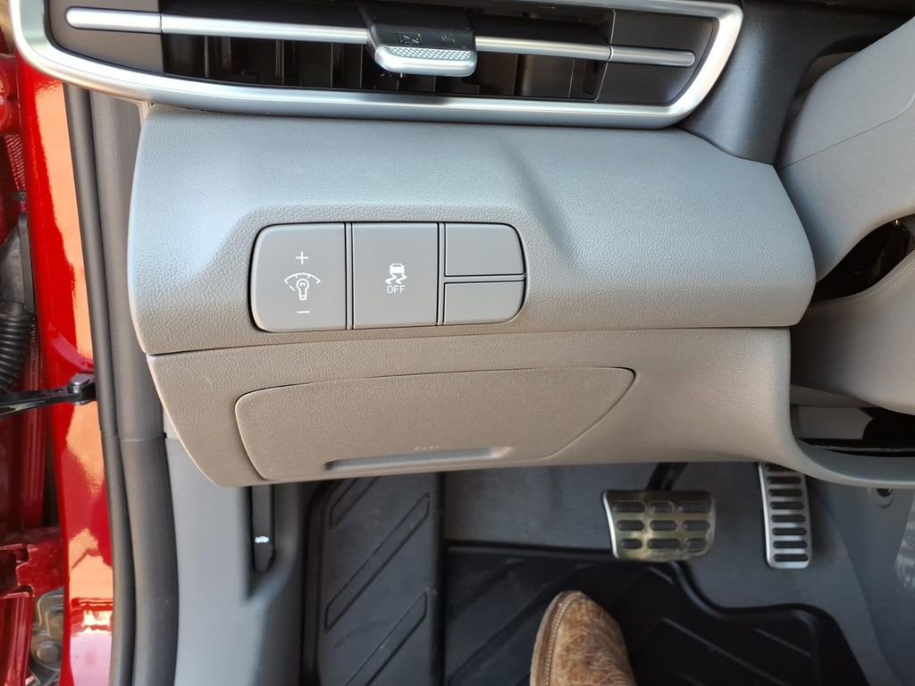 New 2026 Hyundai Elantra Sport w/ Cargo Package FWD image 16