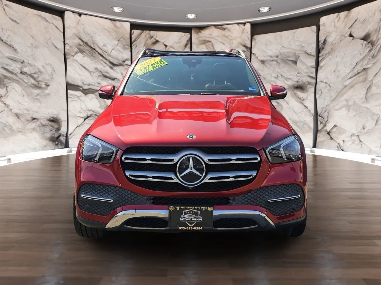 Used 2021 Mercedes-Benz GLE 350 4MATIC w/ Premium Package image 1