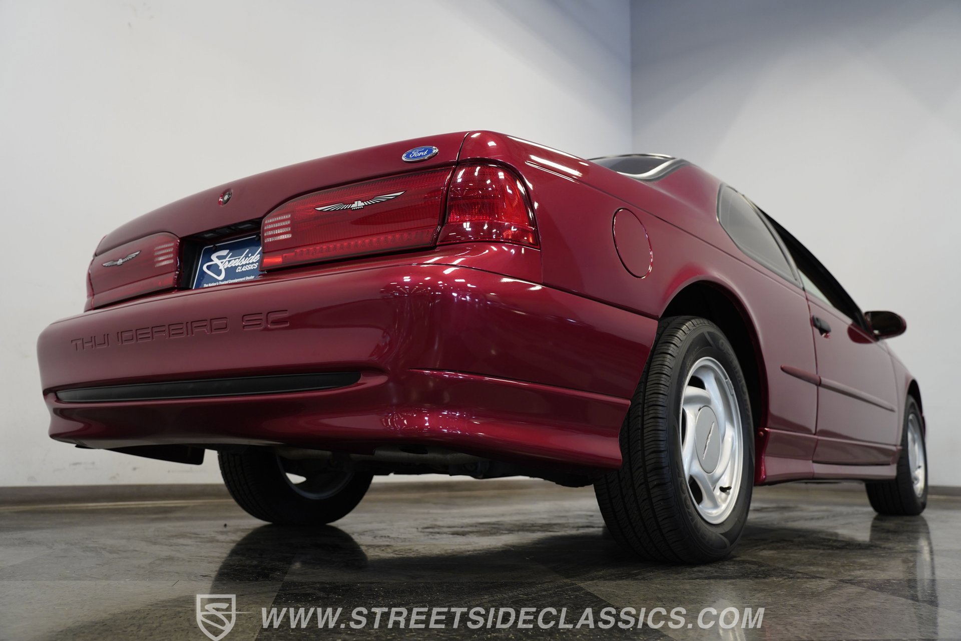 Used 1995 Ford Thunderbird Super RWD image 30