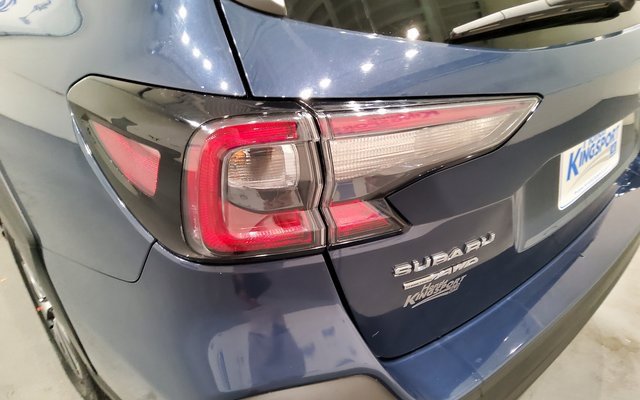 Used 2024 Subaru Outback Premium image 12