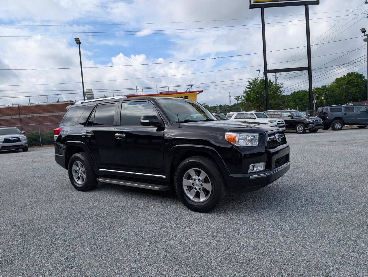 Used 2011 Toyota 4Runner SR5 w/ Premium Pkg w/Leather RWD image 3