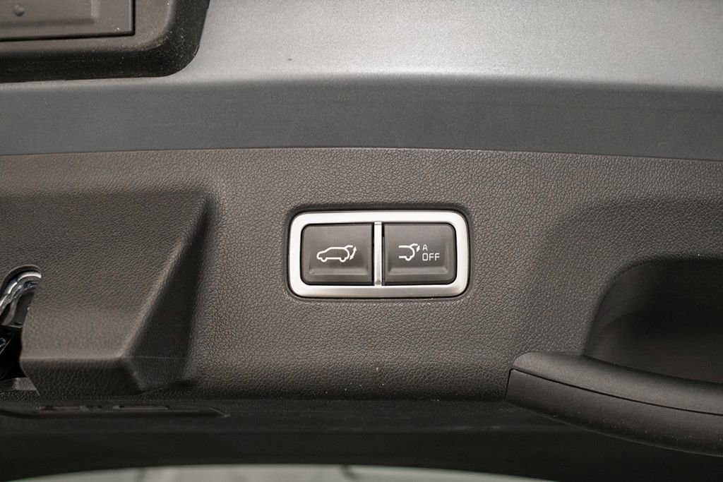 Used 2025 Kia Sorento SX image 6