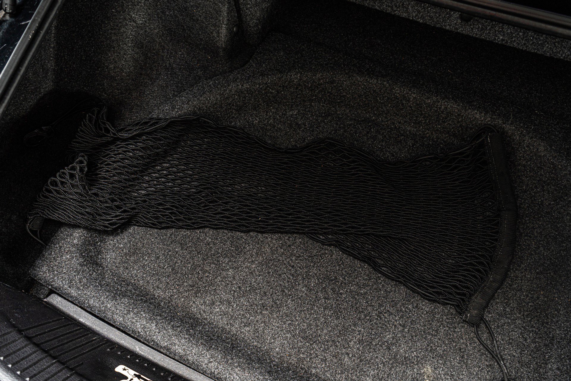 Used 2003 Ford Thunderbird image 38