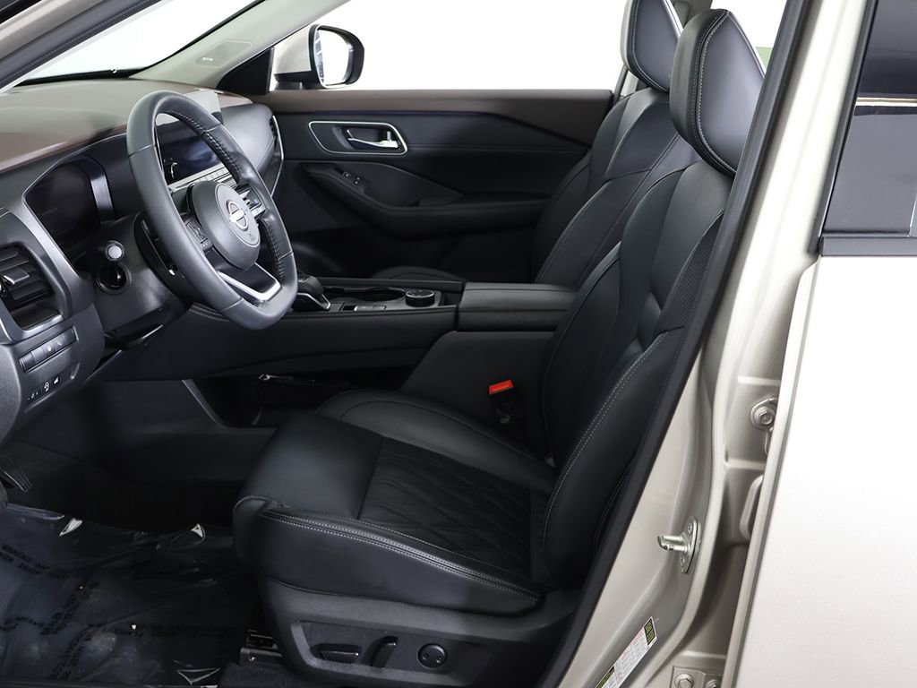 Used 2023 Nissan Rogue Platinum w/ Platinum Premium Package AWD/4WD image 34