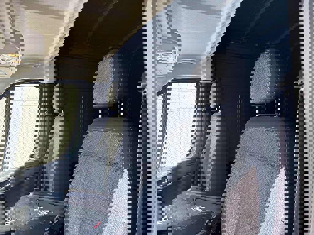 New 2025 RAM ProMaster 2500 w/ Quick Order Package 22G SLT image 11