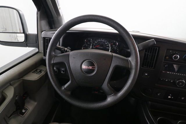 Used 2018 GMC Savana 2500 Extended image 12