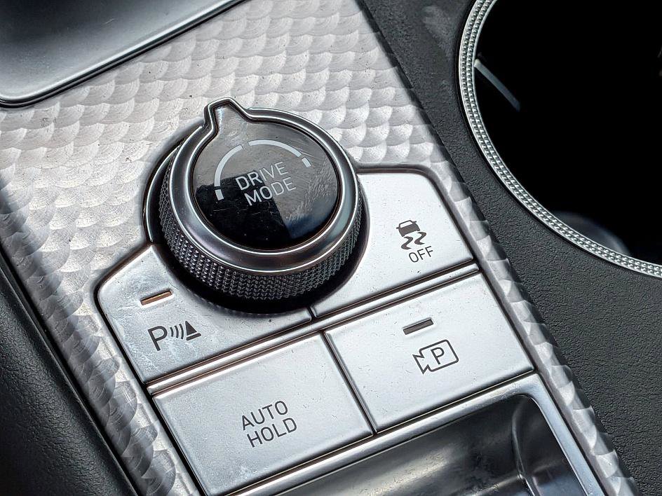 Used 2023 Genesis G70 3.3T w/ Sport Prestige Package image 25