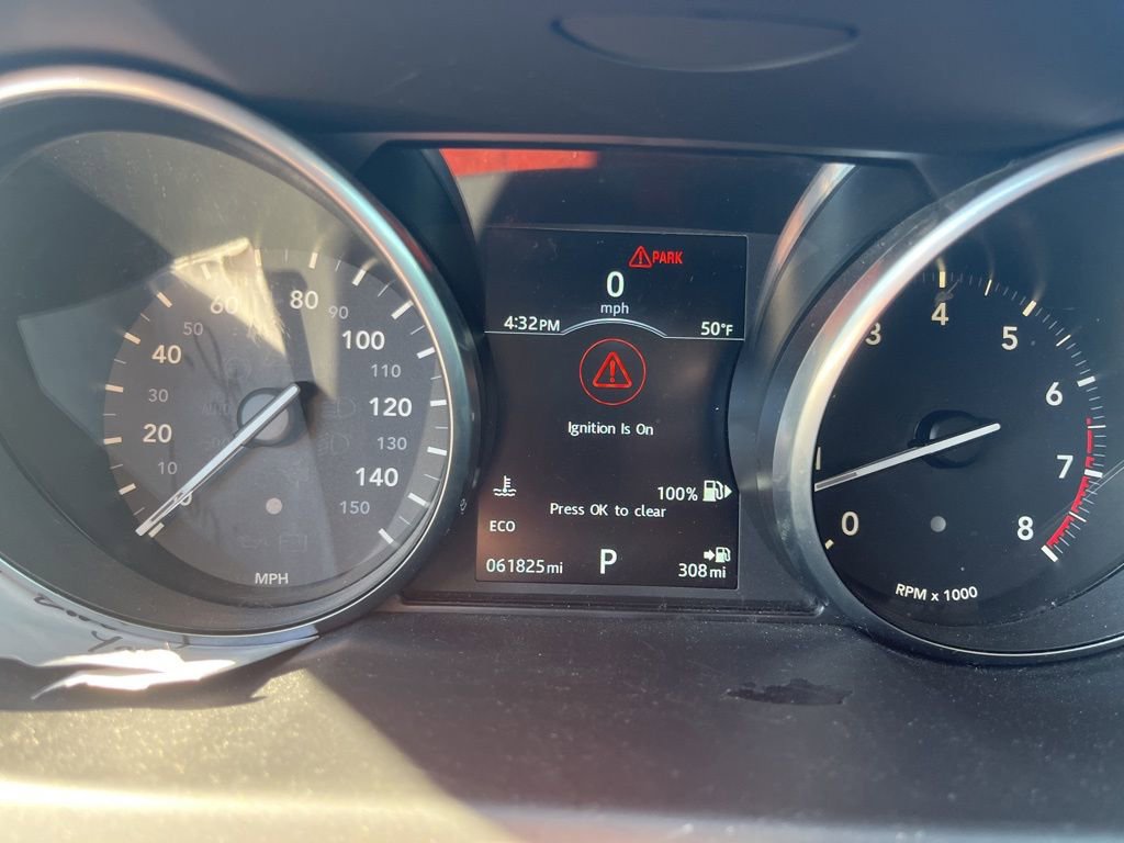 Used 2017 Land Rover Discovery Sport HSE image 14