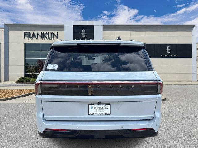 New 2026 Lincoln Navigator L Reserve w/ Jet Appearance Package AWD/4WD image 6