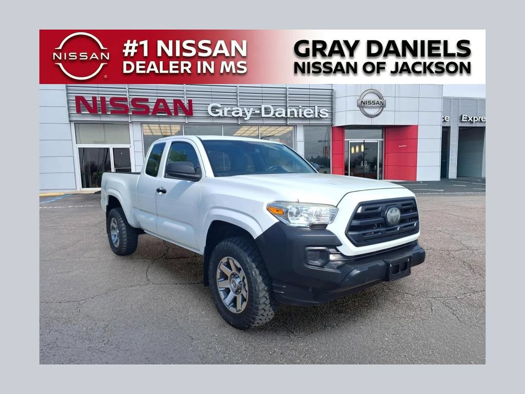 Used 2018 Toyota Tacoma SR RWD image 1