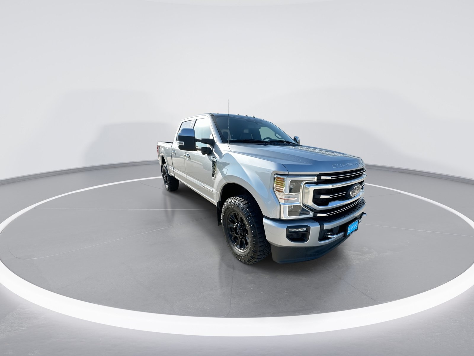 Used 2022 Ford F350 Platinum AWD/4WD image 2