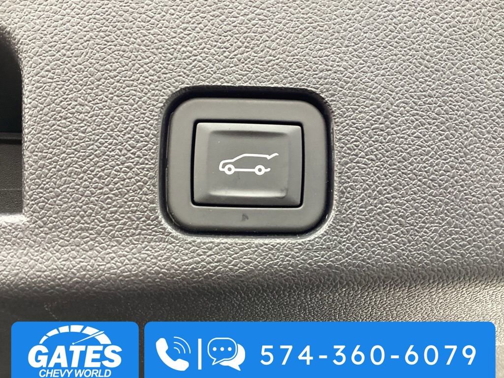 Used 2025 GMC Acadia Elevation image 11